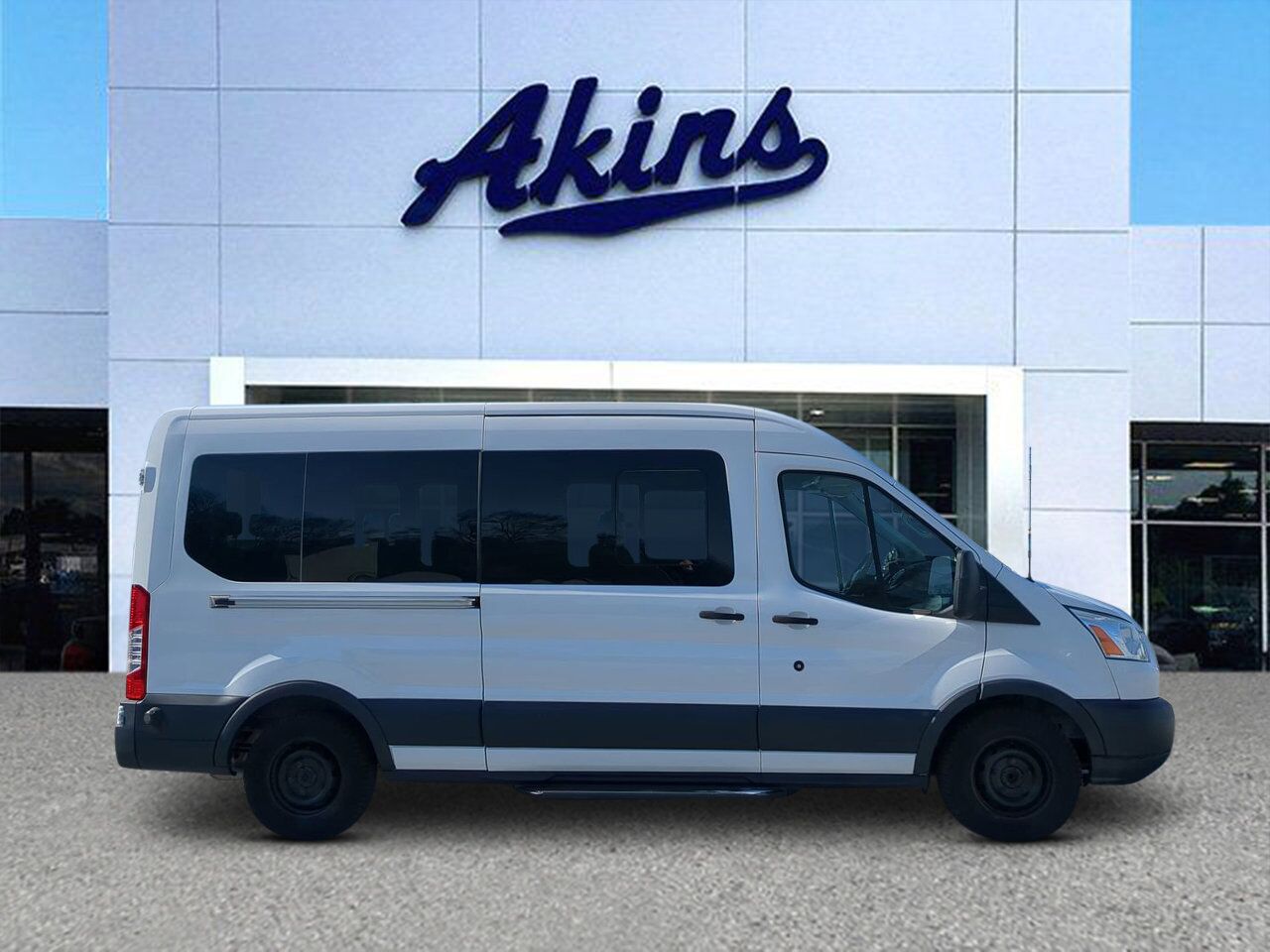 2016 Ford Transit Wagon XLT