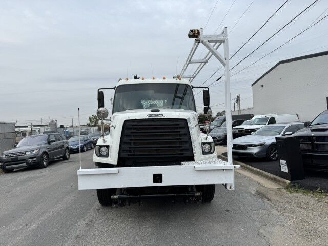 2016 Freightliner 108 SD with Palfinger Crane