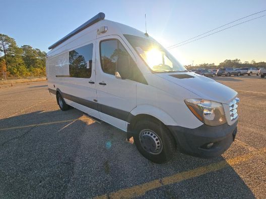2016 Freightliner 3500 RV CONVERSION DRW High Roof 170.3  WB