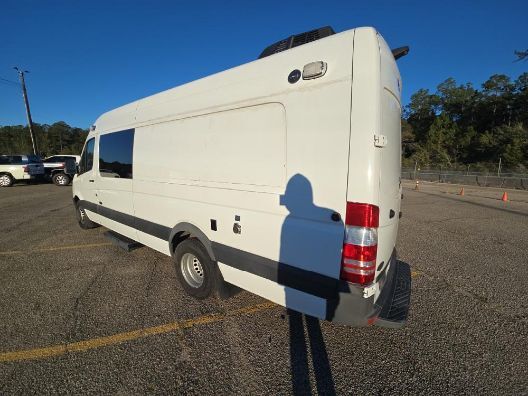 2016 Freightliner 3500 RV CONVERSION DRW High Roof 170.3  WB