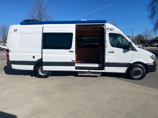 2016 Freightliner 3500 RV CONVERSION DRW High Roof 170.3  WB Charlotte NC