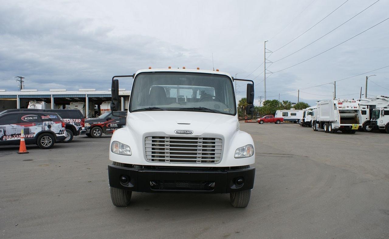 2016 Freightliner M2 106 6000 LBS G/H MANUFACTURING CDU