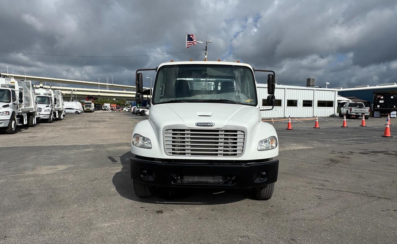 2016 Freightliner M2 106 6000 LBS G/H MANUFACTURING CDU Tampa FL