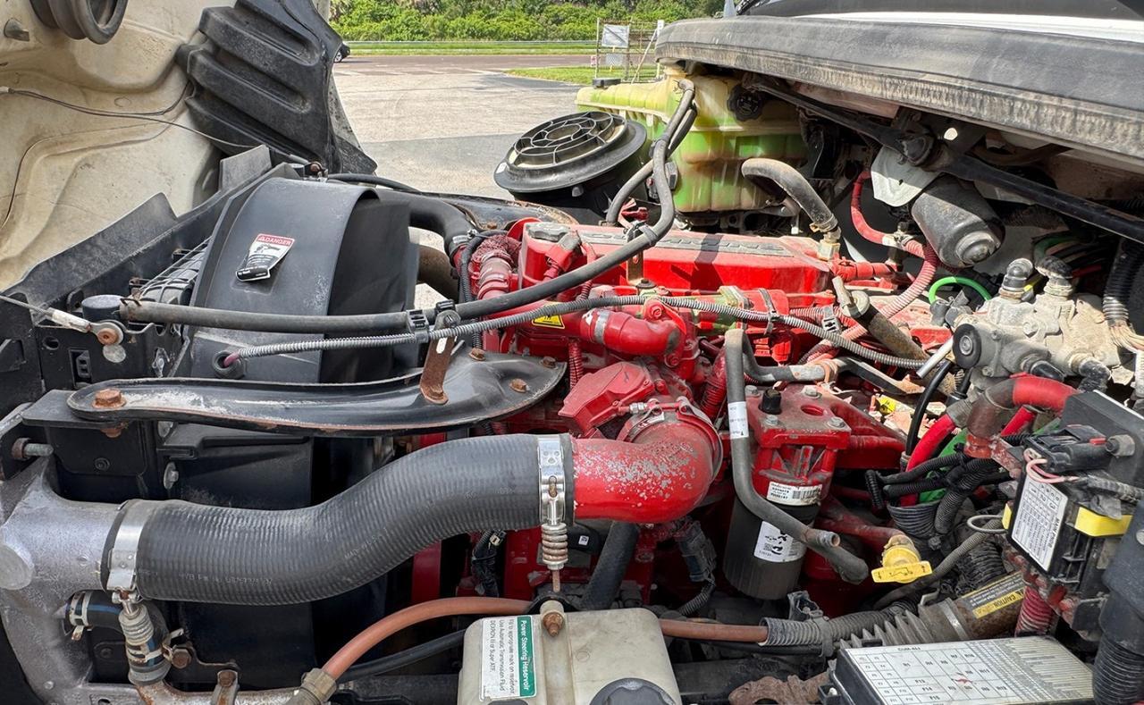 2016 Freightliner M2 106 6000 LBS G/H MANUFACTURING CDU Tampa FL
