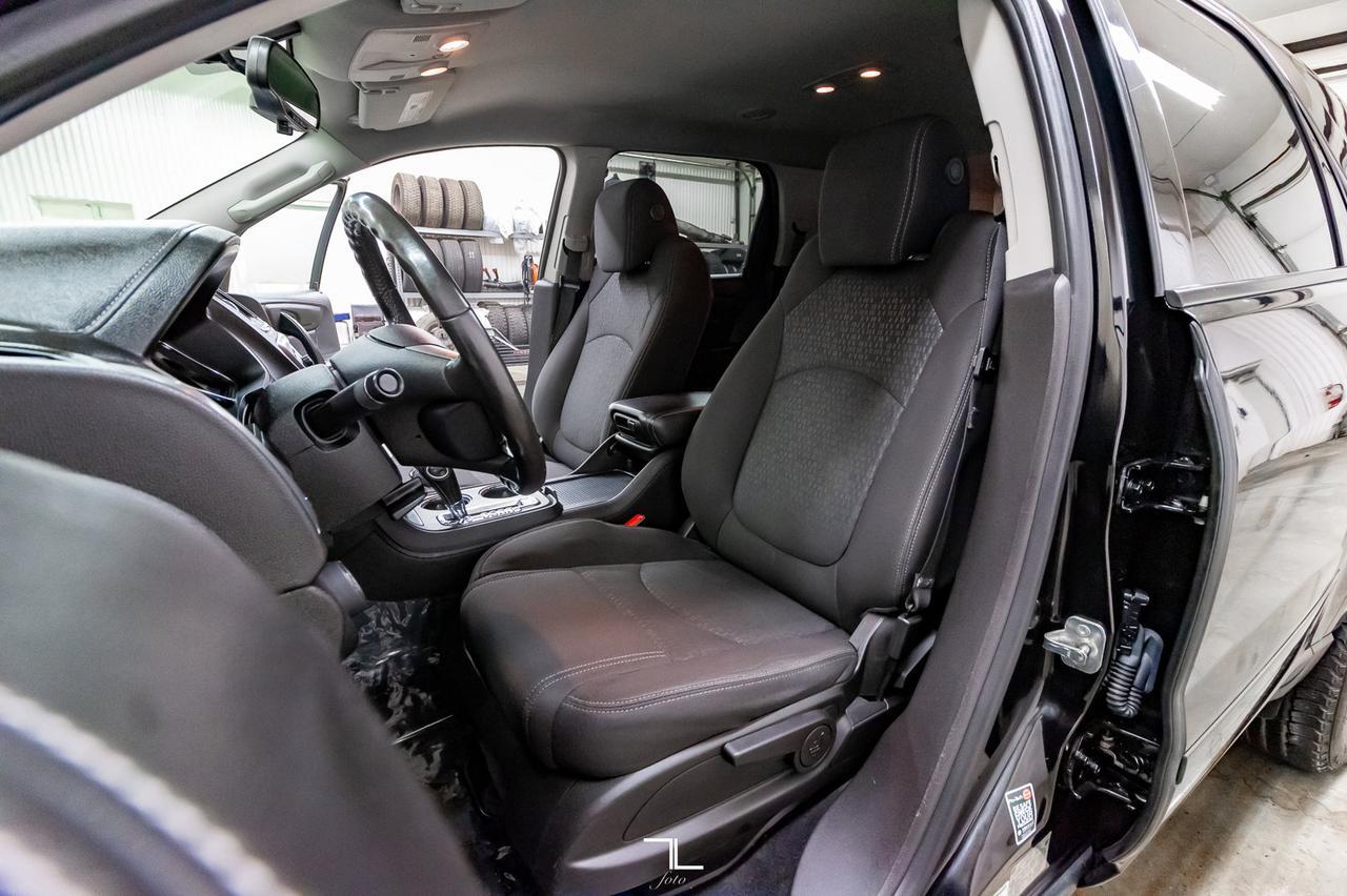 2016 GMC Acadia AWD SLE BCam Red Deer AB