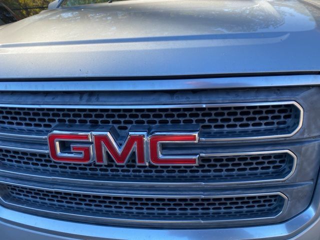 2016 Gmc Acadia SLT photo 2