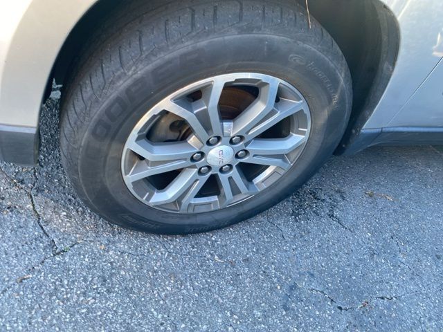 2016 Gmc Acadia SLT photo 4