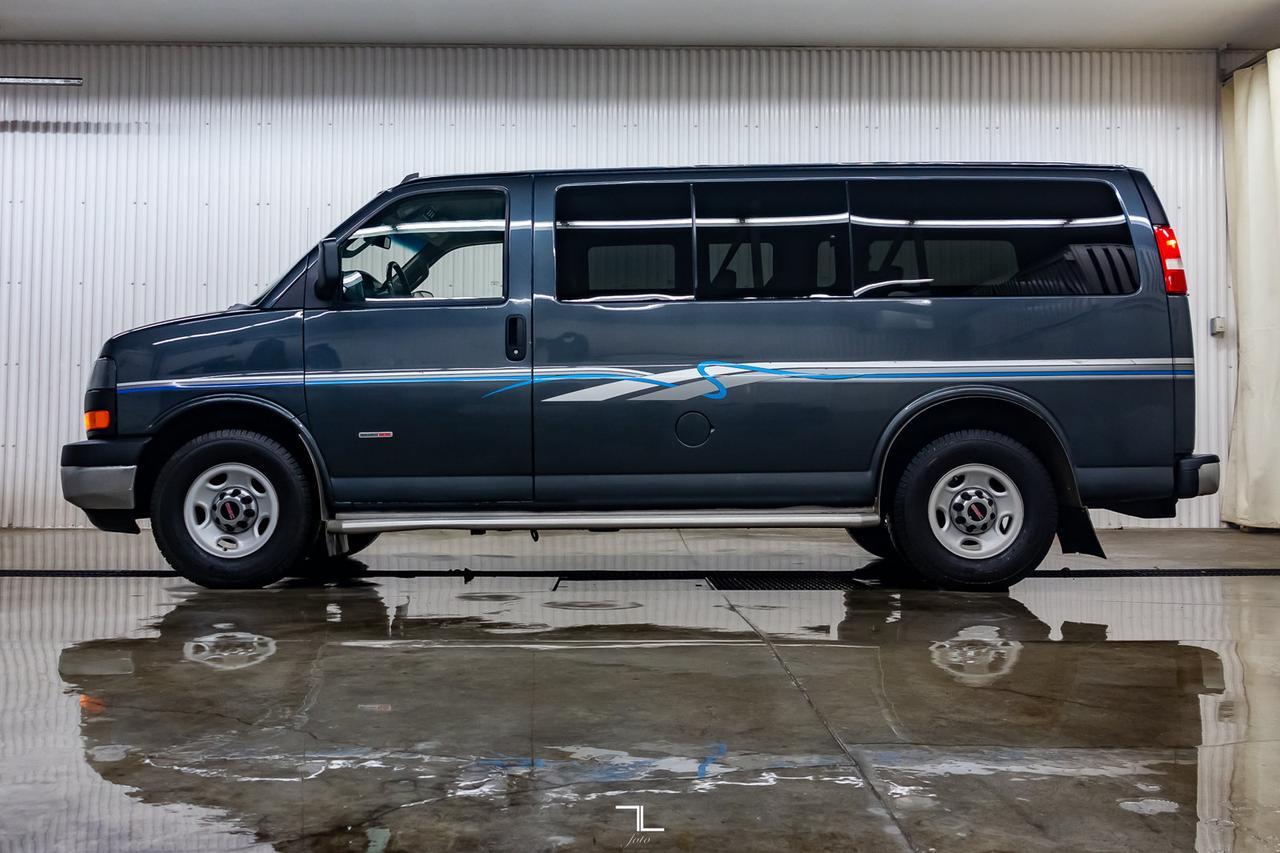 2016 GMC Savana 3500 LT 12 Passneger Diesel Red Deer AB