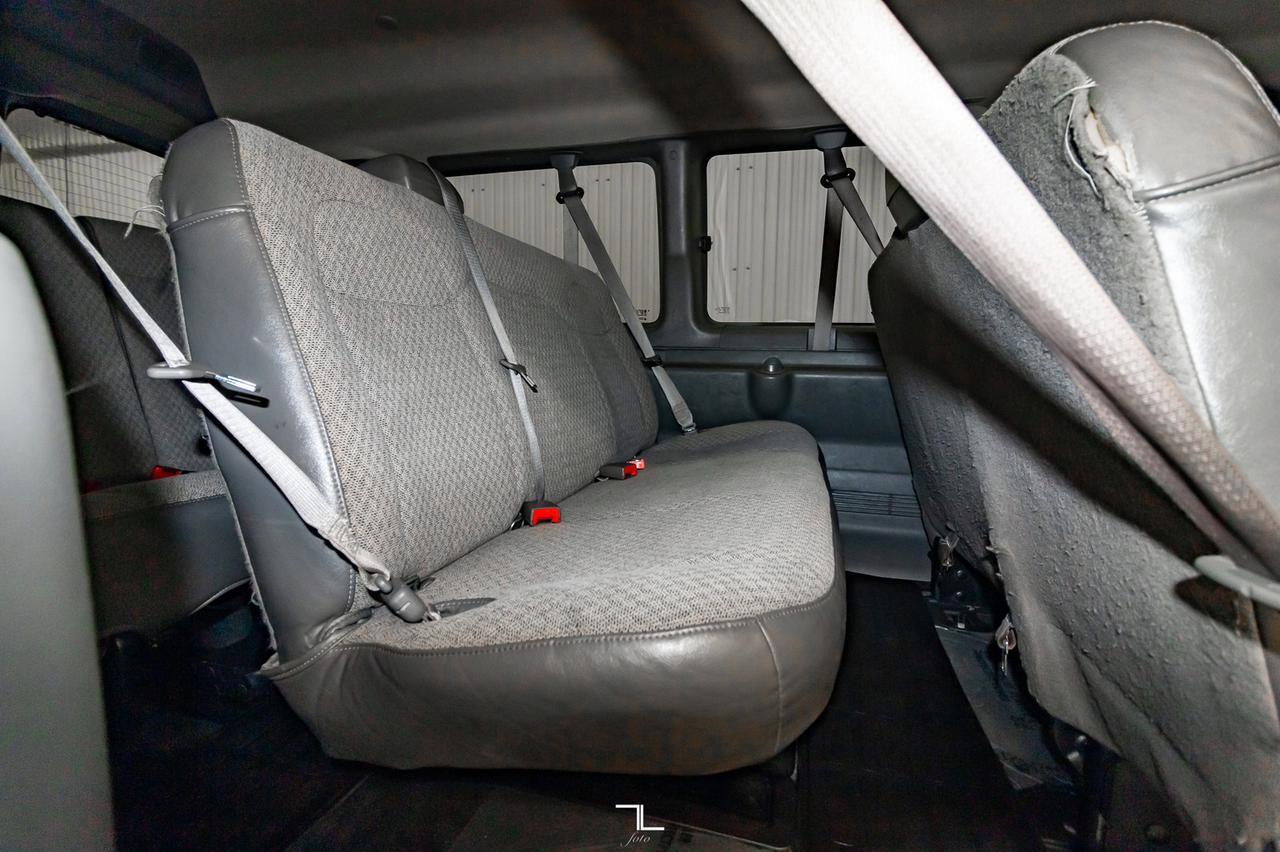 2016 GMC Savana 3500 LT 12 Passneger Diesel Red Deer AB