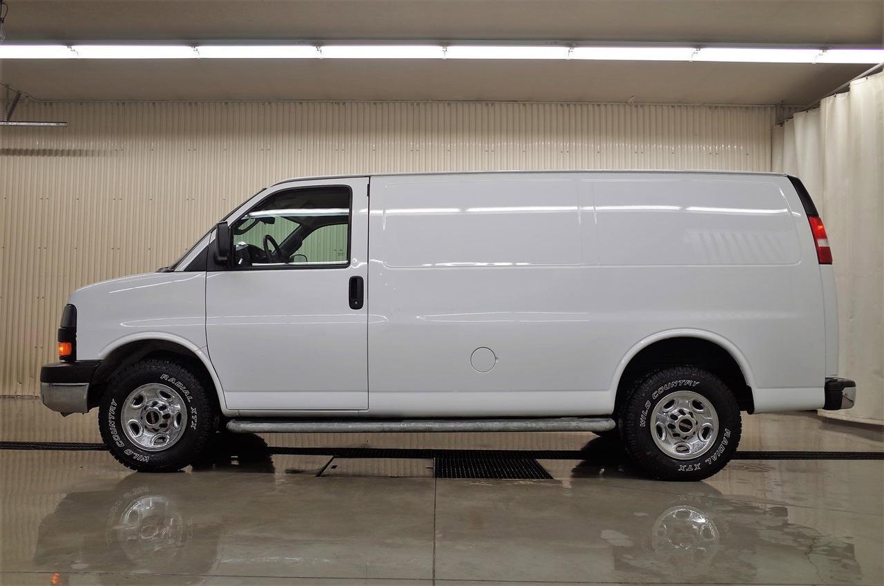 2016 GMC Savana Cargo Van CARGO VAN Red Deer AB