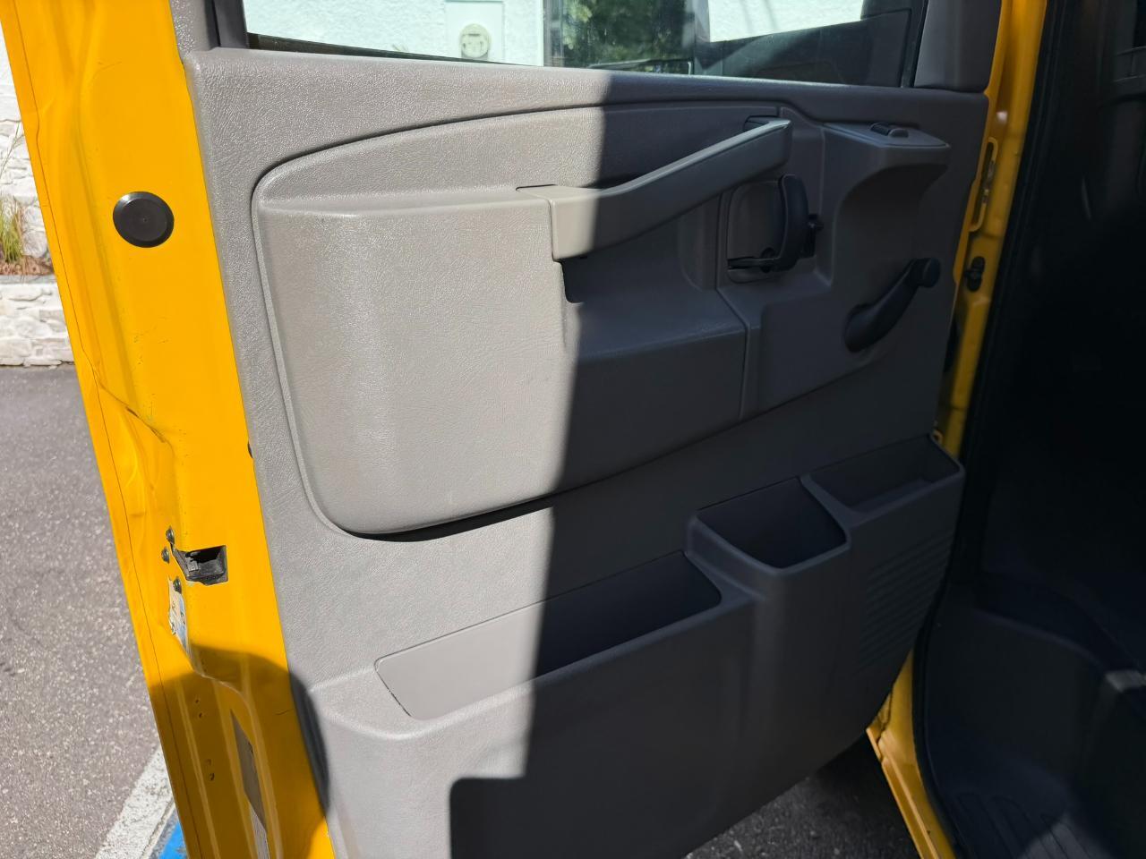 2016 GMC Savana Commercial Cutaway 3500 Van 177" *Ltd Avail* Jacksonville FL