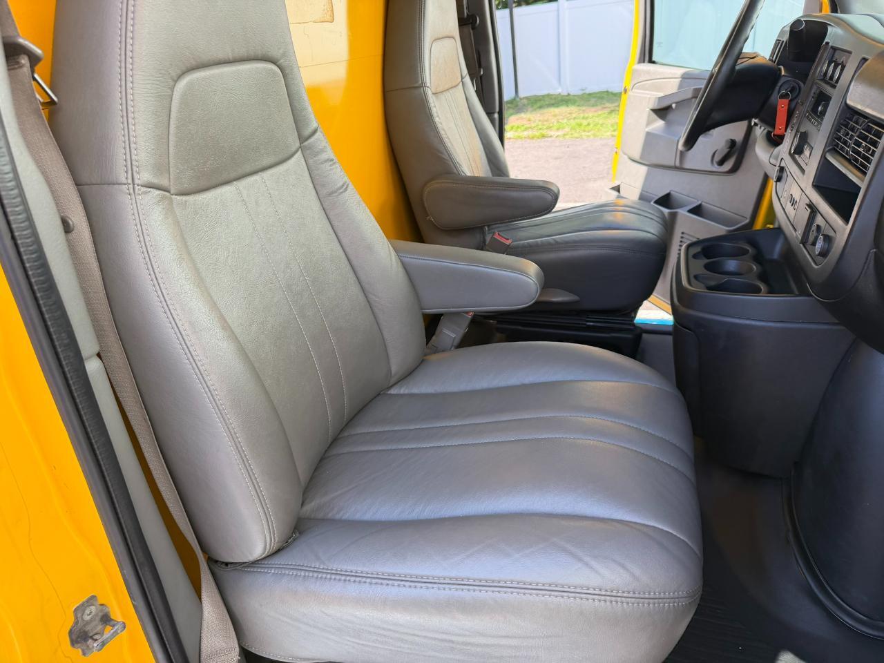 2016 GMC Savana Commercial Cutaway 3500 Van 177" *Ltd Avail* Jacksonville FL