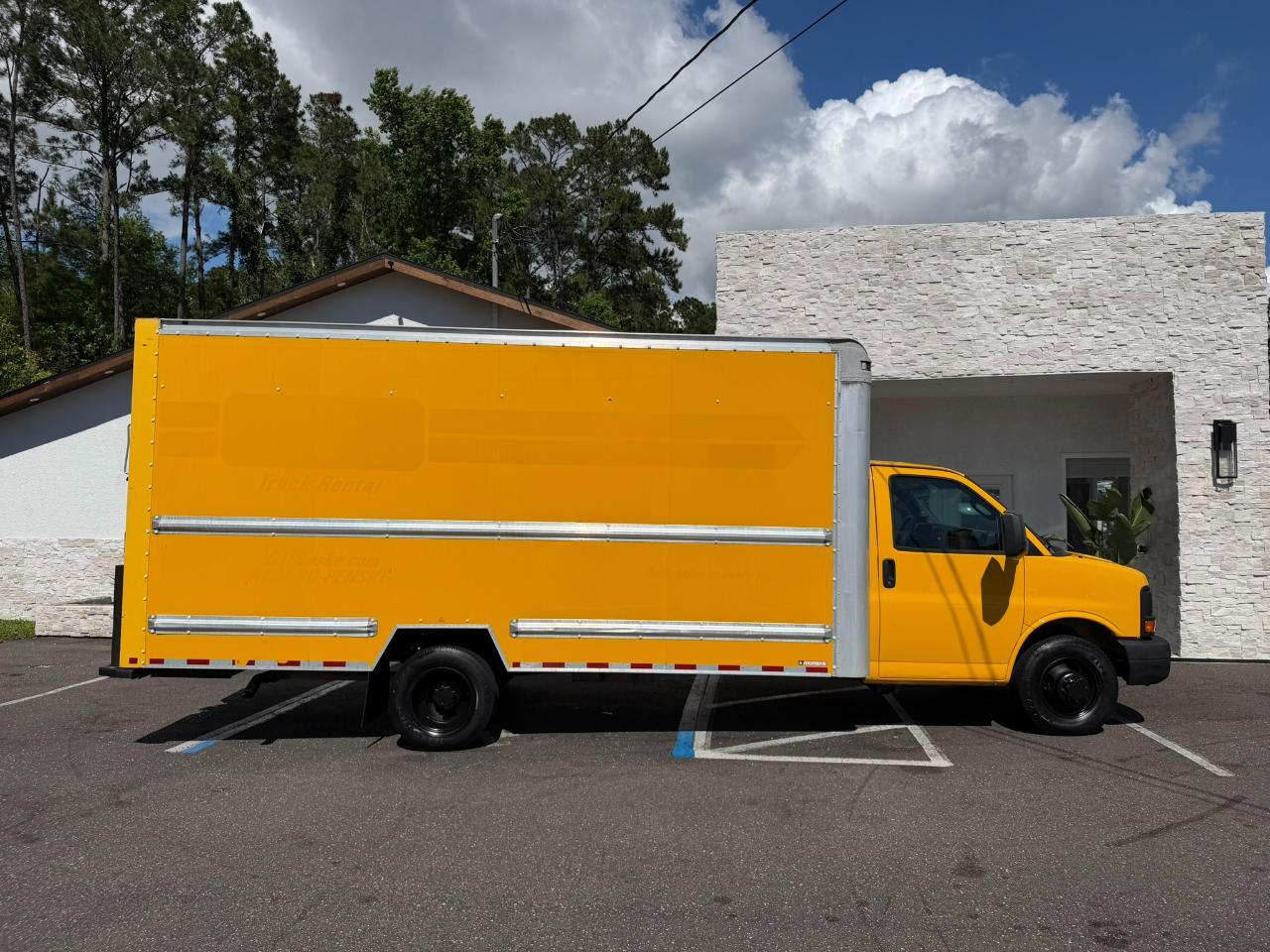 2016 GMC Savana Commercial Cutaway 3500 Van 177" *Ltd Avail* Jacksonville FL