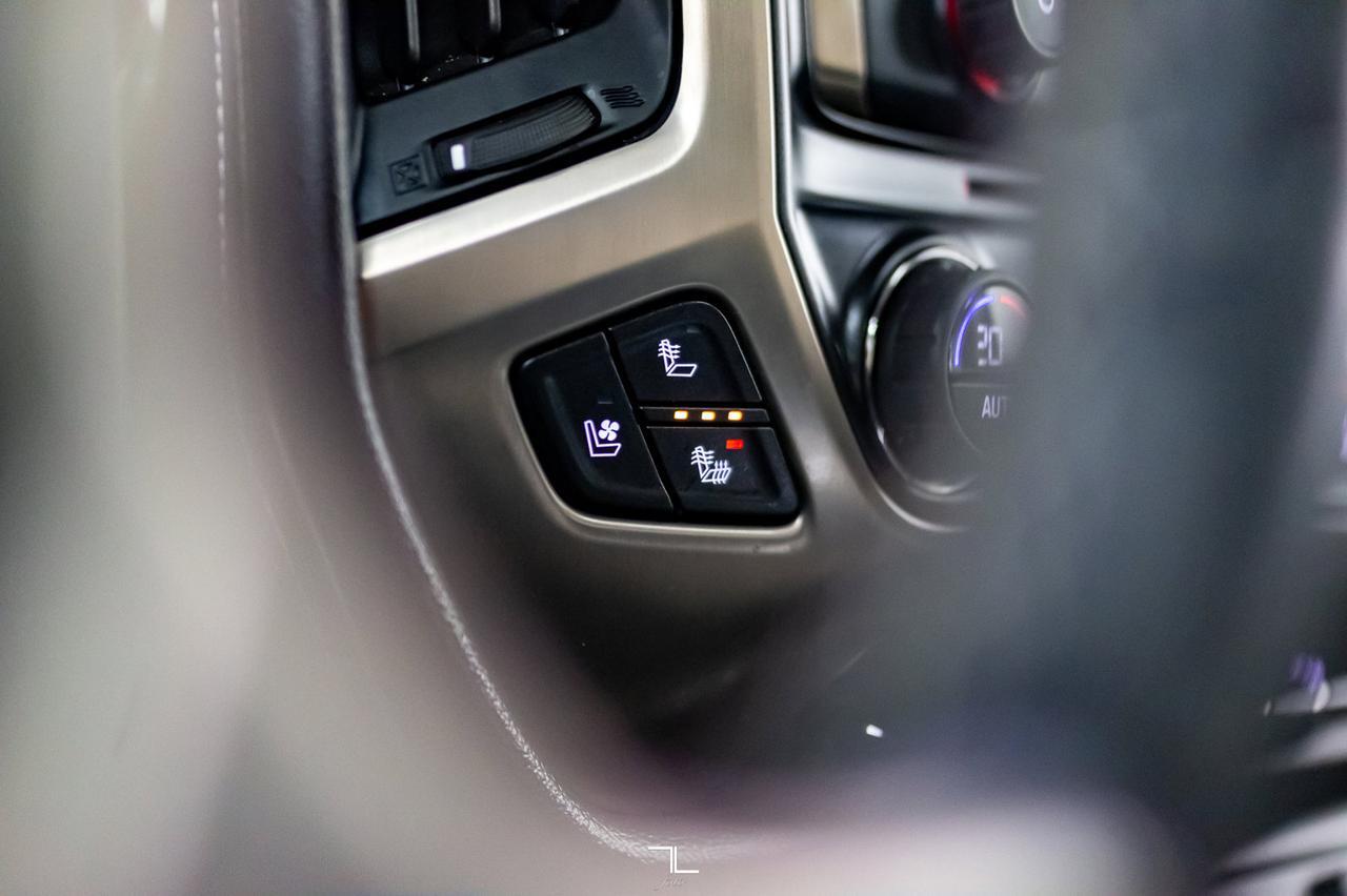 2016 GMC Sierra 1500 4x4 Crew Cab Denali Leather Roof Nav BCam Red Deer AB