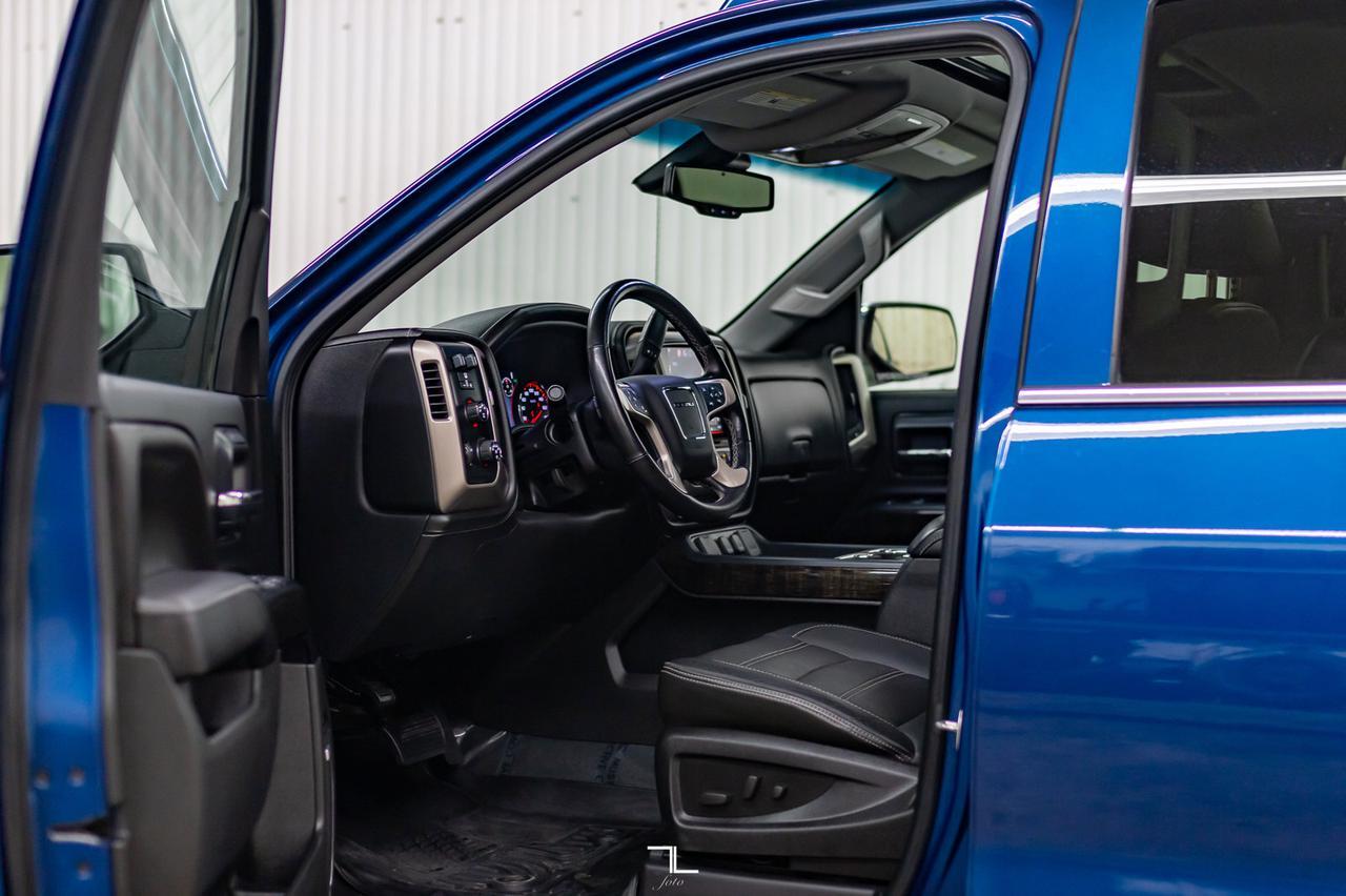 2016 GMC Sierra 1500 4x4 Crew Cab Denali Leather Roof Nav BCam Red Deer AB