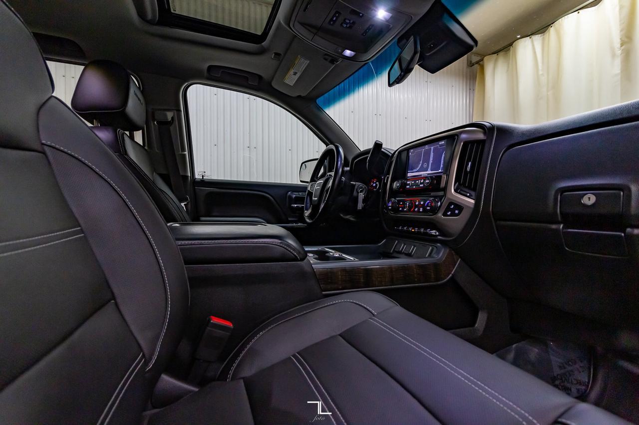 2016 GMC Sierra 1500 4x4 Crew Cab Denali Leather Roof Nav BCam Red Deer AB