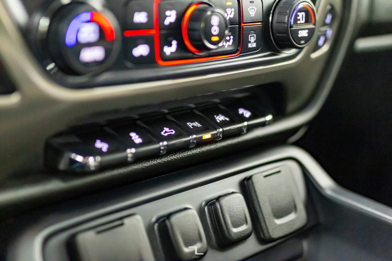 2016 GMC Sierra 1500 4x4 Crew Cab Denali Leather Roof Nav BCam Red Deer AB