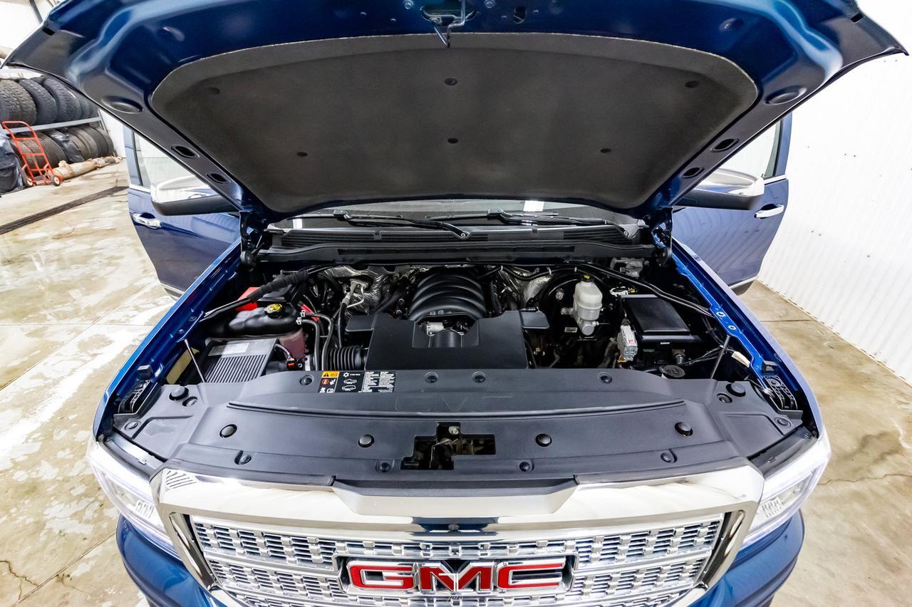 2016 GMC Sierra 1500 4x4 Crew Cab Denali Leather Roof Nav BCam Red Deer AB