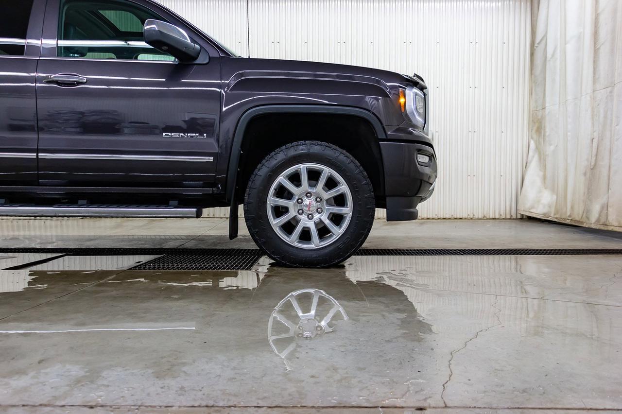 2016 GMC Sierra 1500 4x4 Crew Cab Denali Leather Roof Nav Red Deer AB