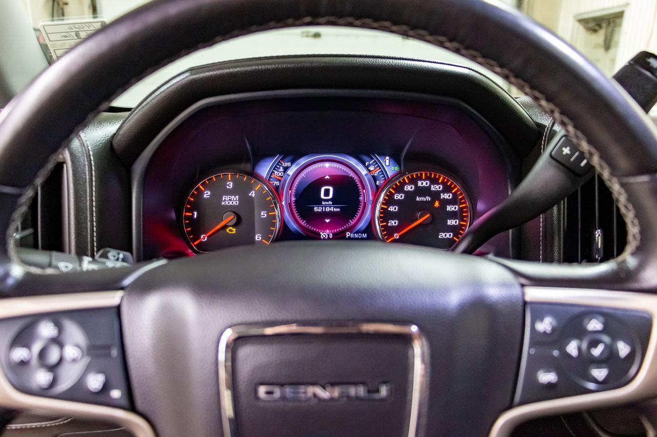 2016 GMC Sierra 1500 4x4 Crew Cab Denali Leather Roof Nav Red Deer AB