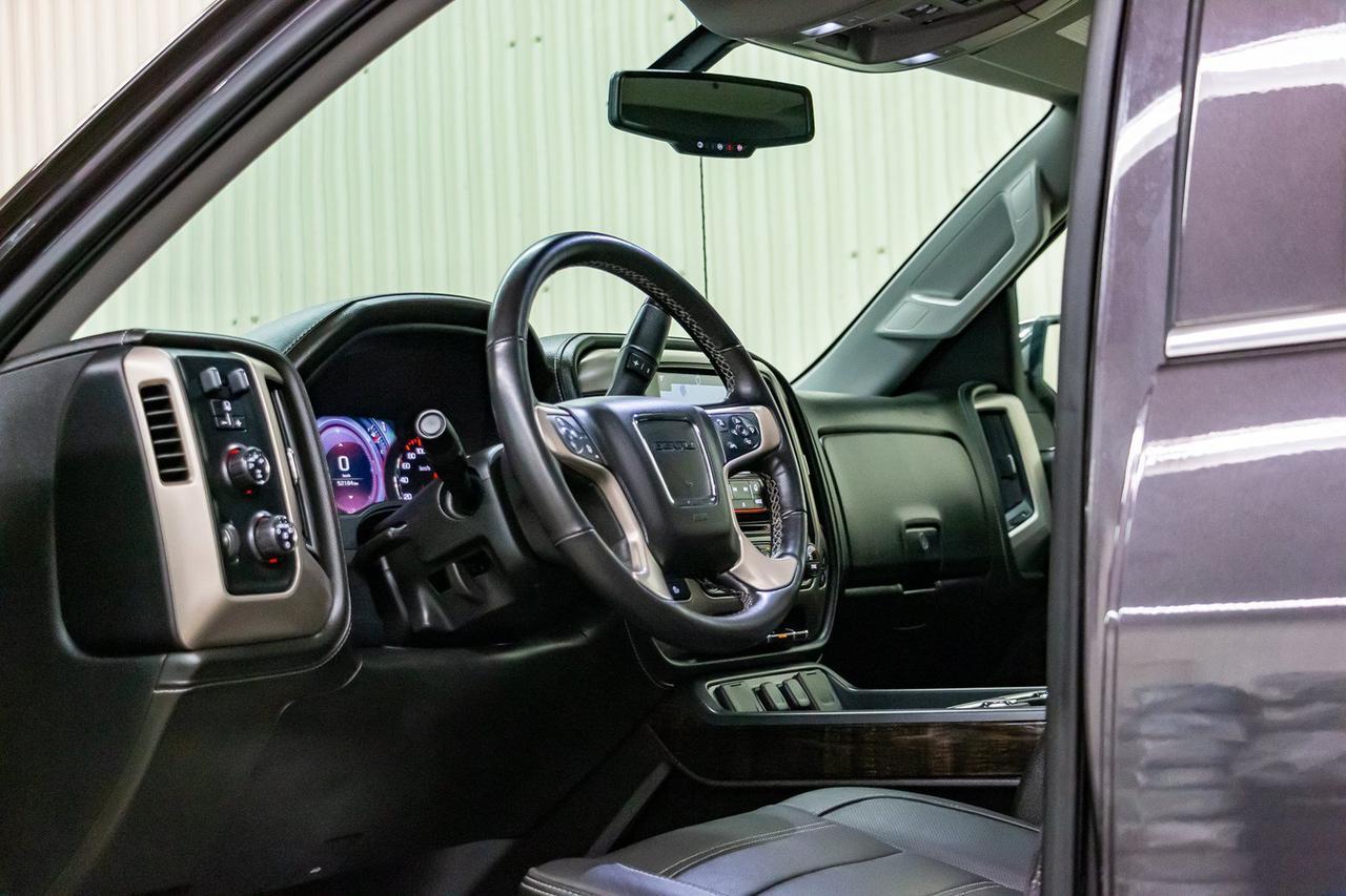 2016 GMC Sierra 1500 4x4 Crew Cab Denali Leather Roof Nav Red Deer AB