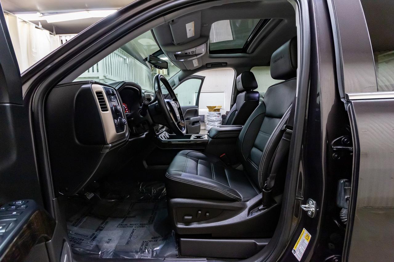 2016 GMC Sierra 1500 4x4 Crew Cab Denali Leather Roof Nav Red Deer AB