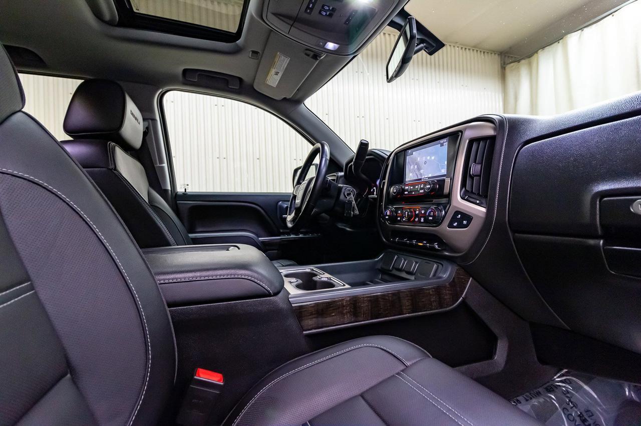 2016 GMC Sierra 1500 4x4 Crew Cab Denali Leather Roof Nav Red Deer AB