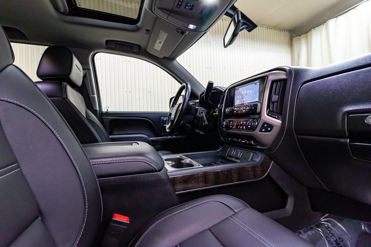 2016 GMC Sierra 1500 4x4 Crew Cab Denali Leather Roof Nav Red Deer AB