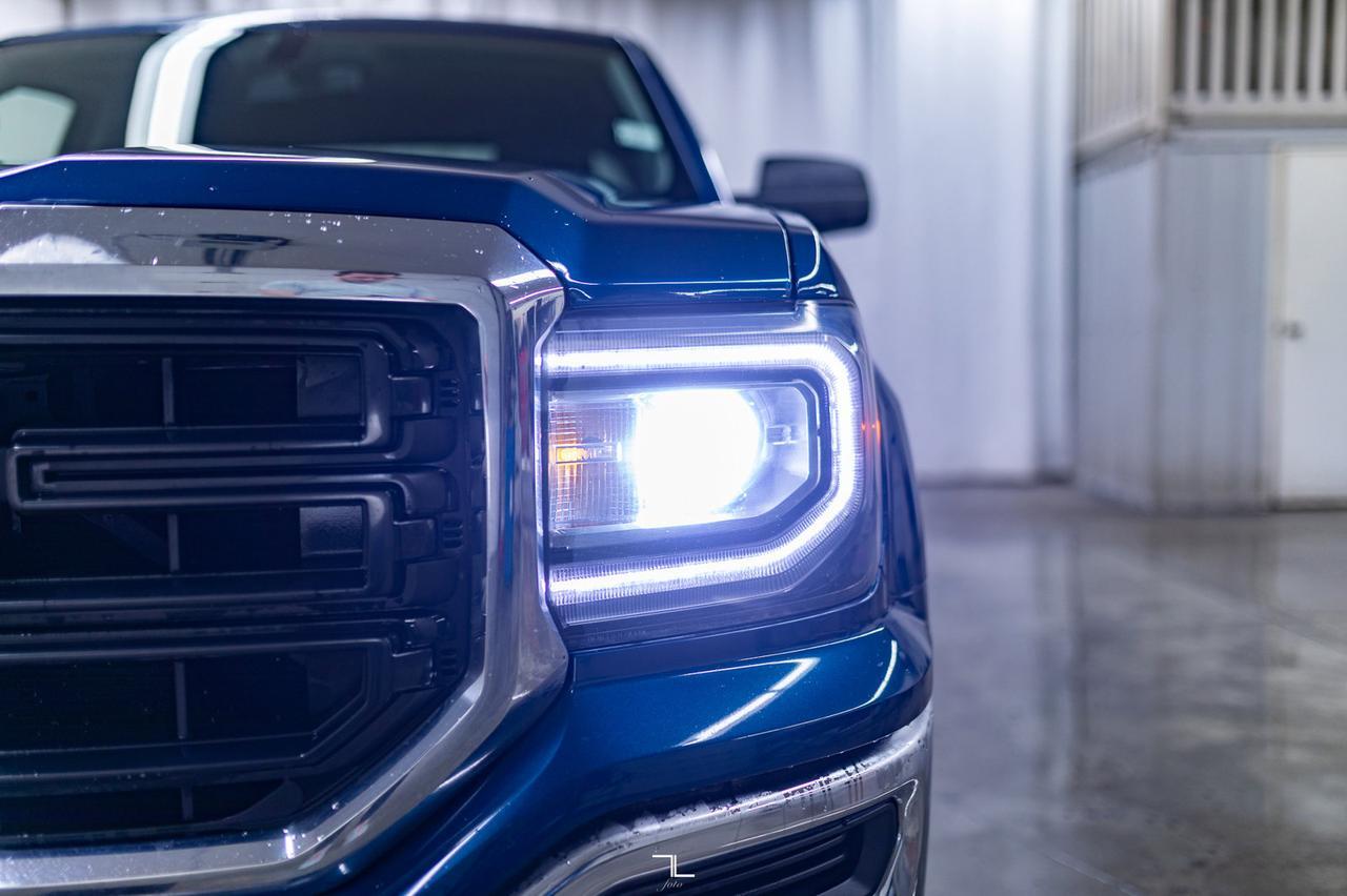 2016 GMC Sierra 1500 4x4 Crew Cab SLE Z71 Pseat BCam Red Deer AB