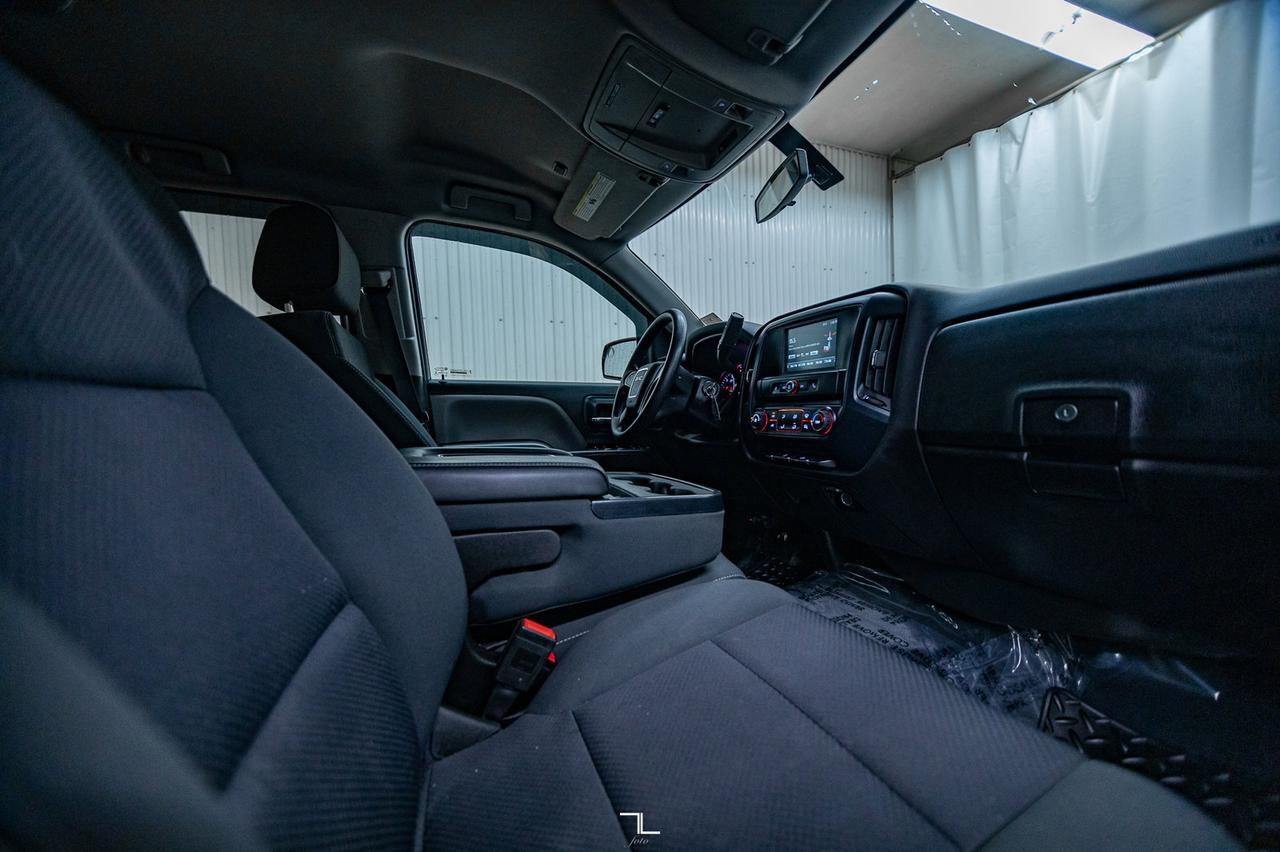 2016 GMC Sierra 1500 4x4 Crew Cab SLE Z71 Pseat BCam Red Deer AB