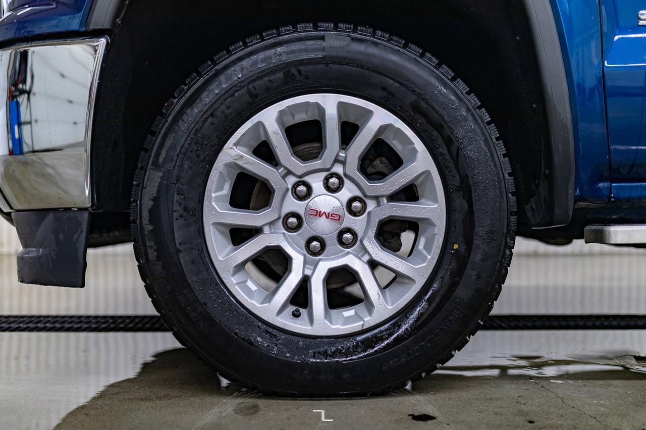 2016 GMC Sierra 1500 4x4 Crew Cab SLE Z71 Pseat BCam Red Deer AB