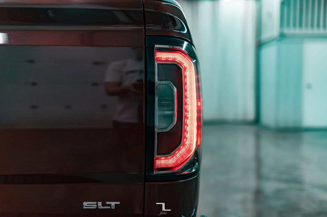 2016 GMC Sierra 1500 4x4 Crew Cab SLT Z71 Longbox Leather Roof BCam Red Deer AB