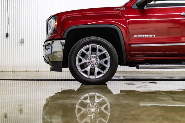 2016 GMC Sierra 1500 4x4 Crew Cab SLT Z71 Longbox Leather Roof BCam Red Deer AB