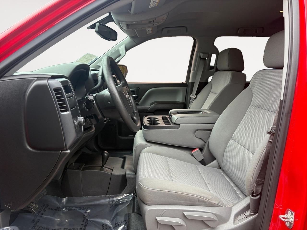 2016 GMC Sierra 1500 CREW CAB 4X4 5.3L V8, LIFTED, RUNNING BOARDS, BACKUP CAMERA WITH PARKING SENSORS, BLUETOOTH, SOFT TONNEAU COVER, BED LINER, ONLY 58K MILES, 1 OWNER, CLEAN CERTIFIED CARFAX, THIS GMC IS READY TO RIDE THE ROAD!