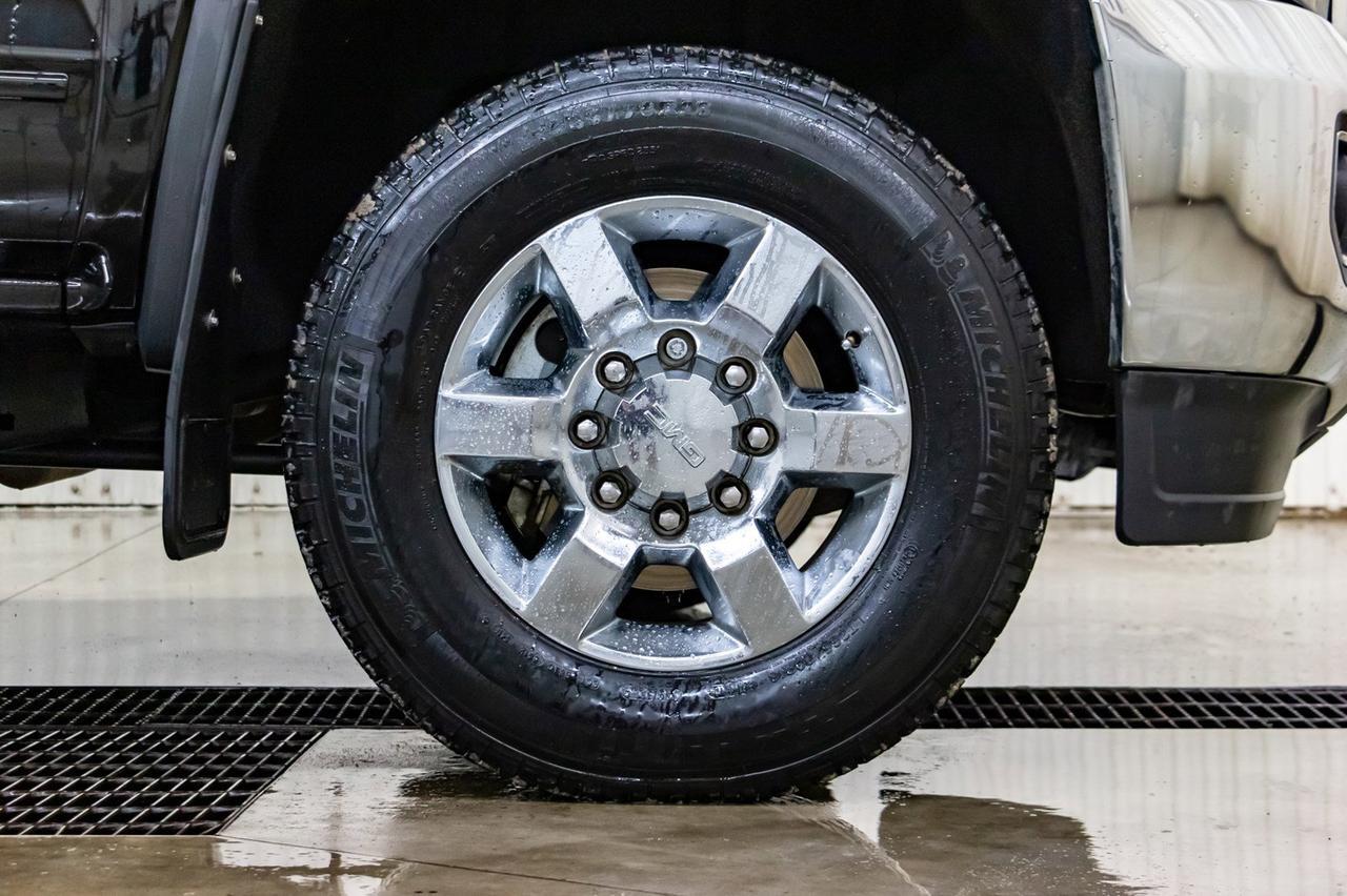 2016 GMC Sierra 2500HD 4x4 Crew Cab SLE Leather BCam Red Deer AB