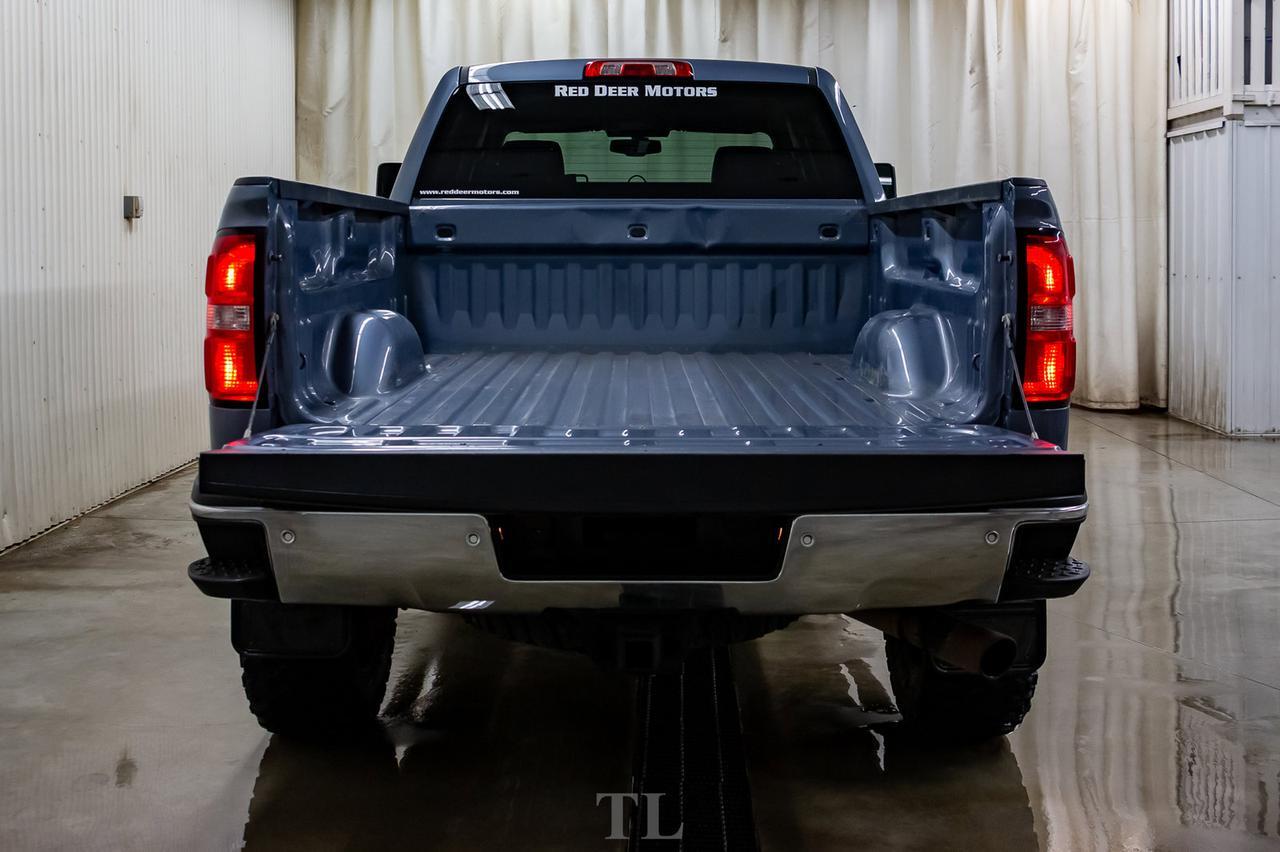 2016 GMC Sierra 2500HD 4x4 Crew Cab SLE Lift Leather BCam Red Deer AB