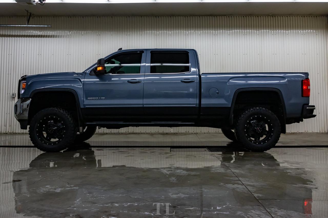 2016 GMC Sierra 2500HD 4x4 Crew Cab SLE Lift Leather BCam Red Deer AB