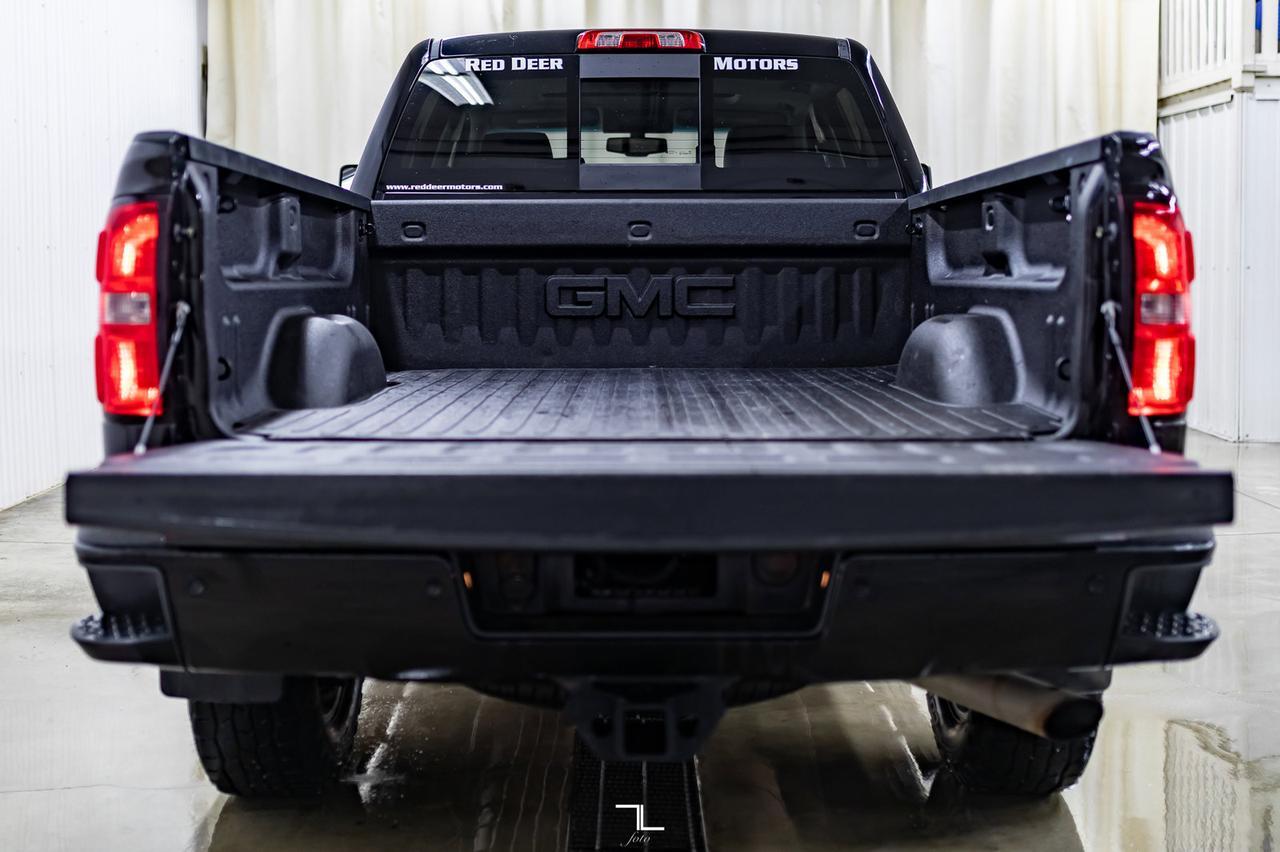 2016 GMC Sierra 2500HD 4x4 Crew Cab SLT All Terrain Leather Roof Nav BCam Red Deer AB