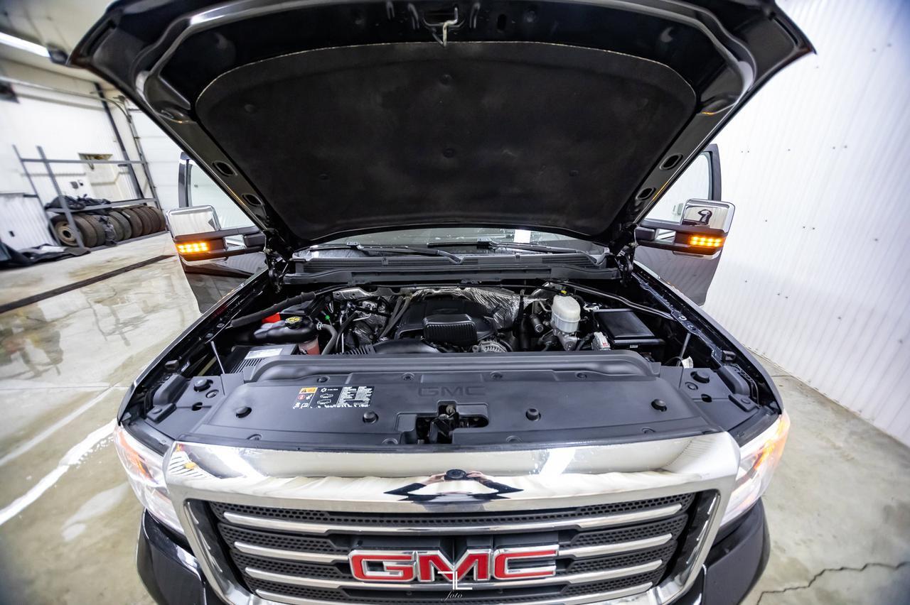 2016 GMC Sierra 2500HD 4x4 Crew Cab SLT All Terrain Leather Roof Nav BCam Red Deer AB