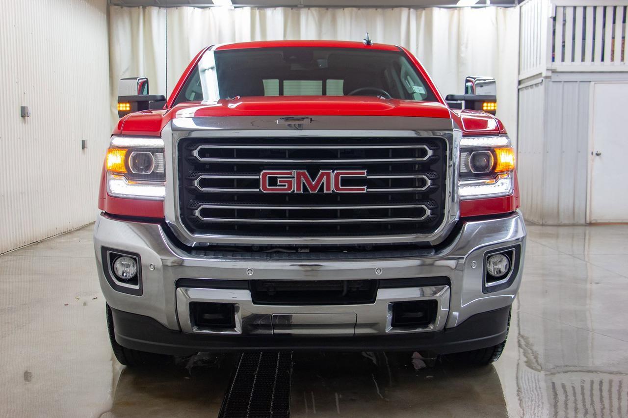 2016 GMC Sierra 2500HD 4x4 Crew Cab SLT Z71 Diesel Leather Roof Nav Red Deer AB