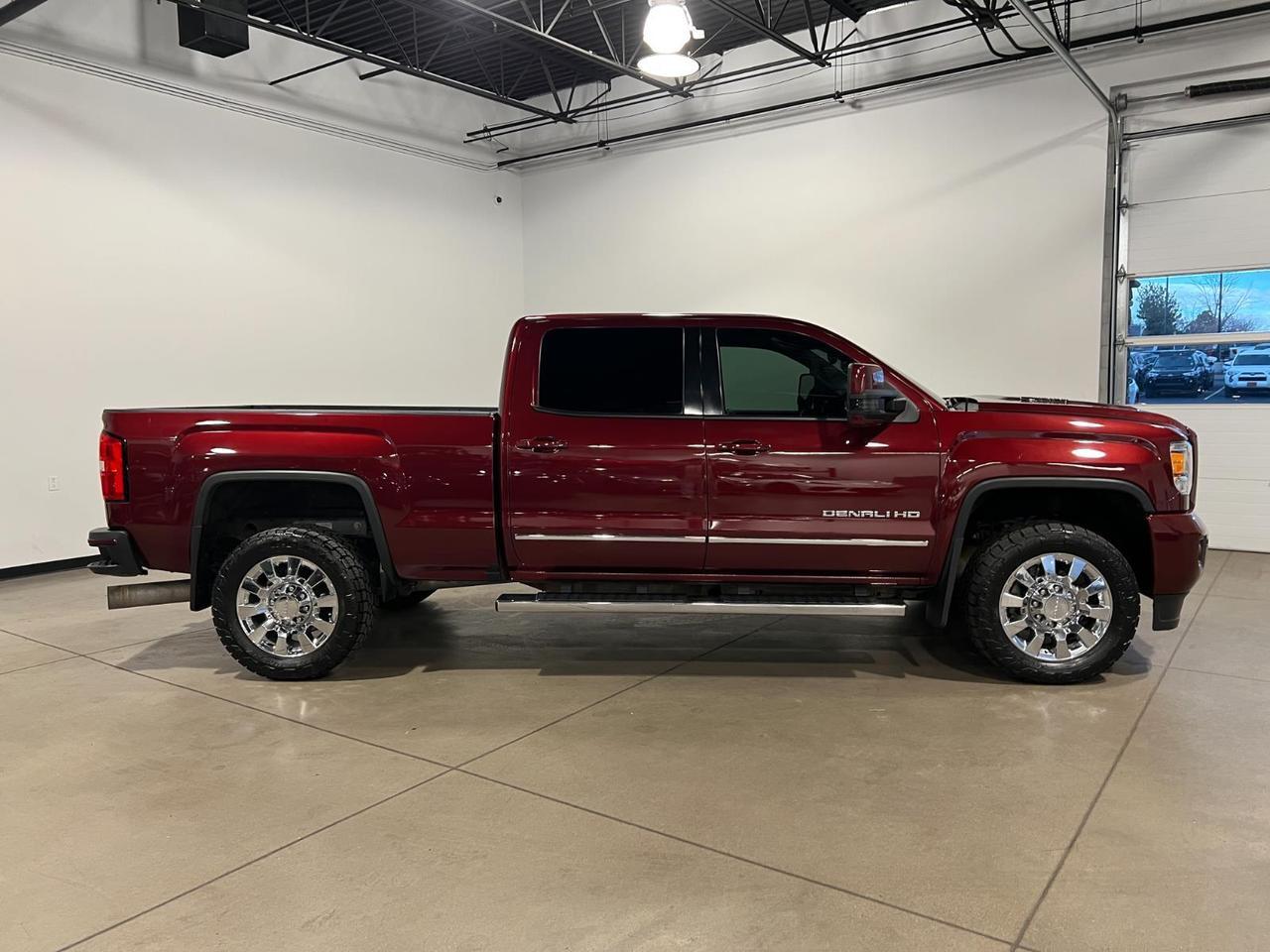 2016 Gmc Sierra Denali photo 2