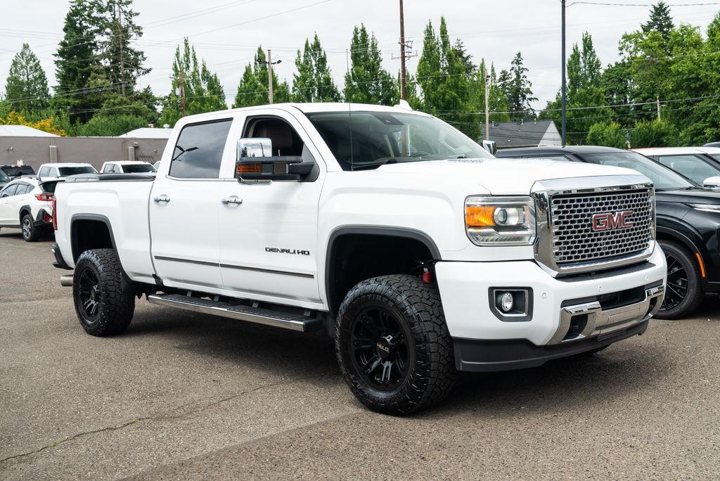 2016 GMC Sierra 2500HD Denali