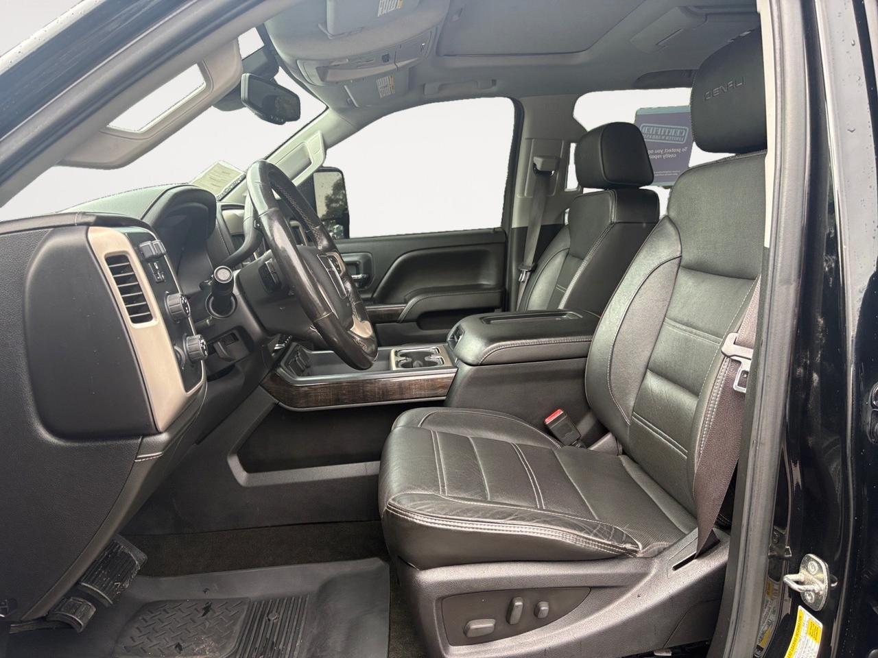 2016 GMC Sierra 2500HD Denali, RUNNING BOARDS, BED LINER, TOW PACKAGE, BACKUP CAMERA WITH PARKING SENSORS, FORWARD COLLISION ALERT, SUNROOF, HEATED & VENTILATED SEATS, TAKE THIS DENALI ON A TEST DRIVE! Virginia Beach VA