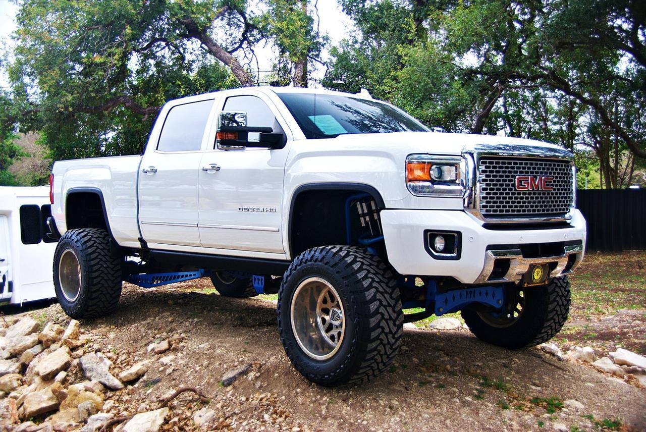 2016 GMC Sierra 2500HD Denali