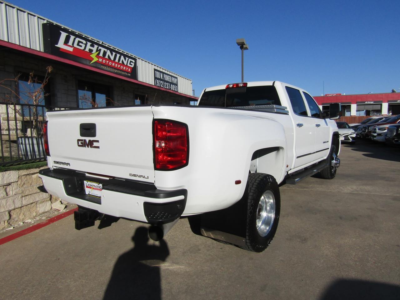 2016 GMC Sierra 3500HD 4WD Crew Cab 167.7 Denali Grand Prairie TX