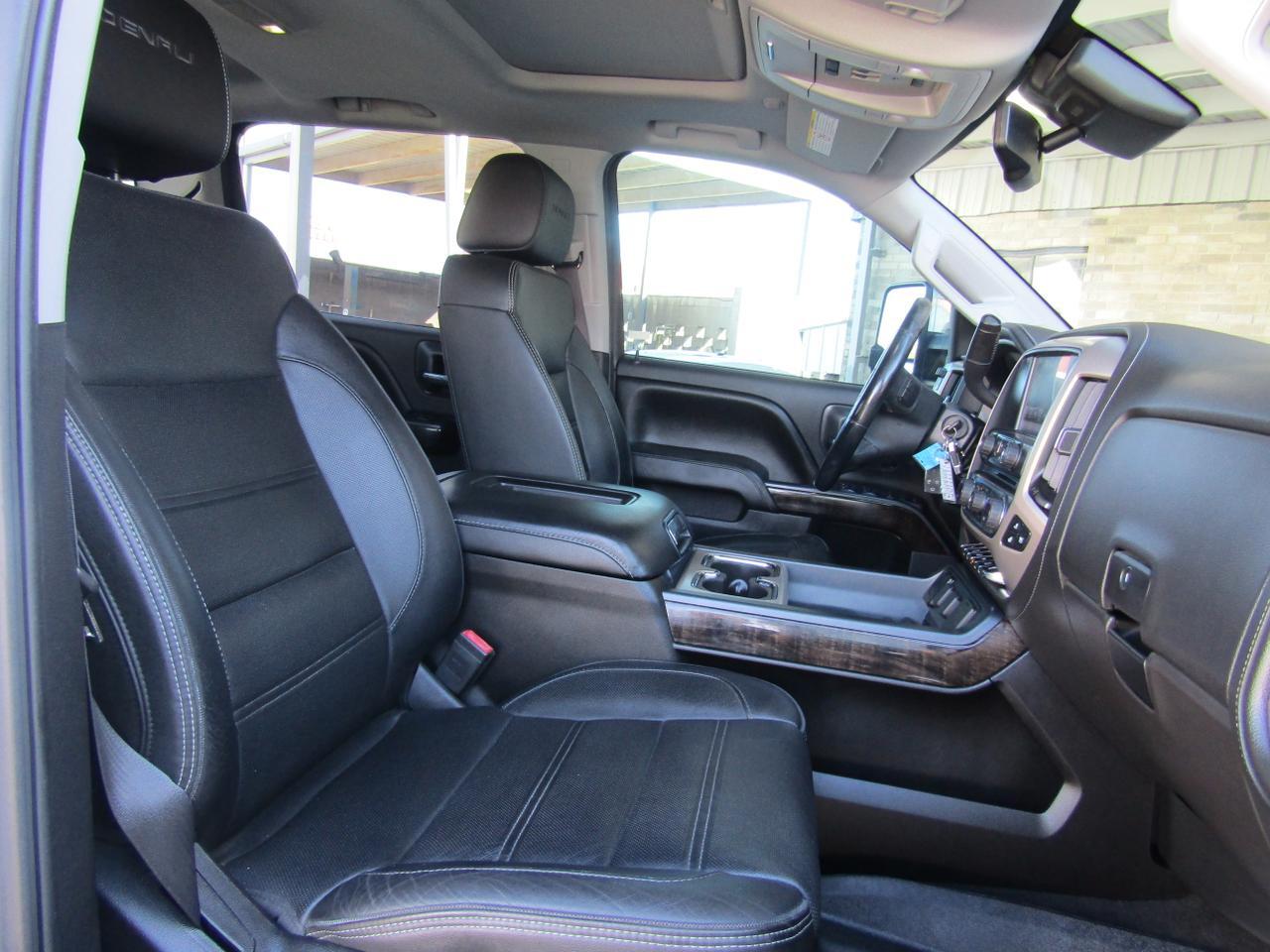 2016 GMC Sierra 3500HD 4WD Crew Cab 167.7 Denali Grand Prairie TX