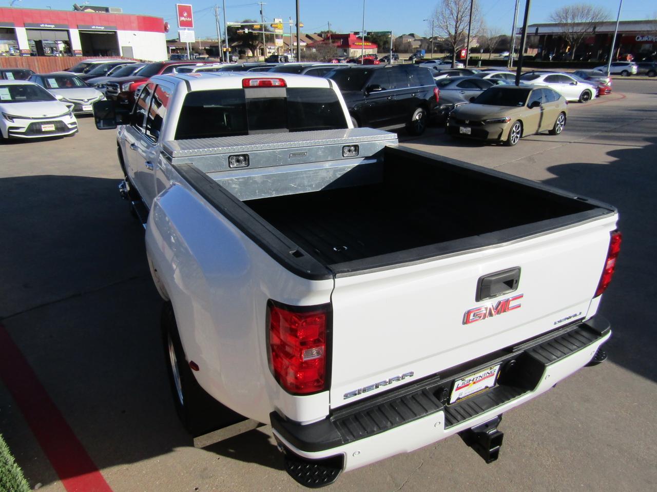 2016 GMC Sierra 3500HD 4WD Crew Cab 167.7 Denali Grand Prairie TX