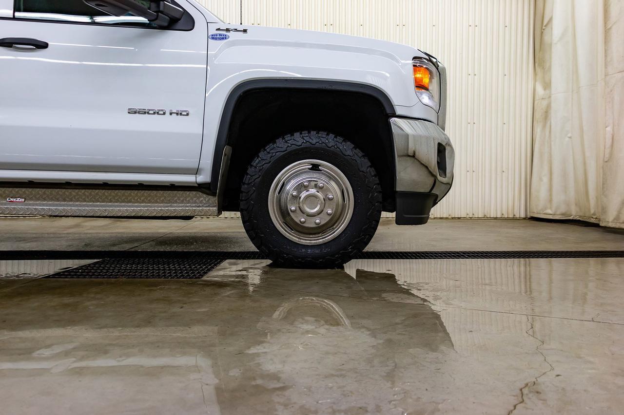 2016 GMC Sierra 3500HD 4x4 Crew Cab WT Aluminum Deck Diesel Red Deer AB
