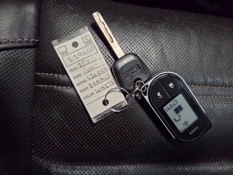 2016 GMC Sierra 3500HD Denali Dually 6.6L Duramax Diesel GPS Camera Sunroof Nitto Tires FREE WARRANTY Arlington TX