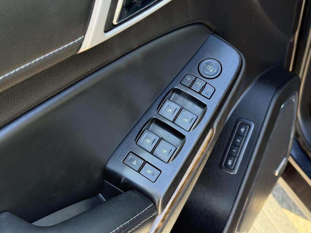 2016 GMC Yukon XL Denali Crestwood KY